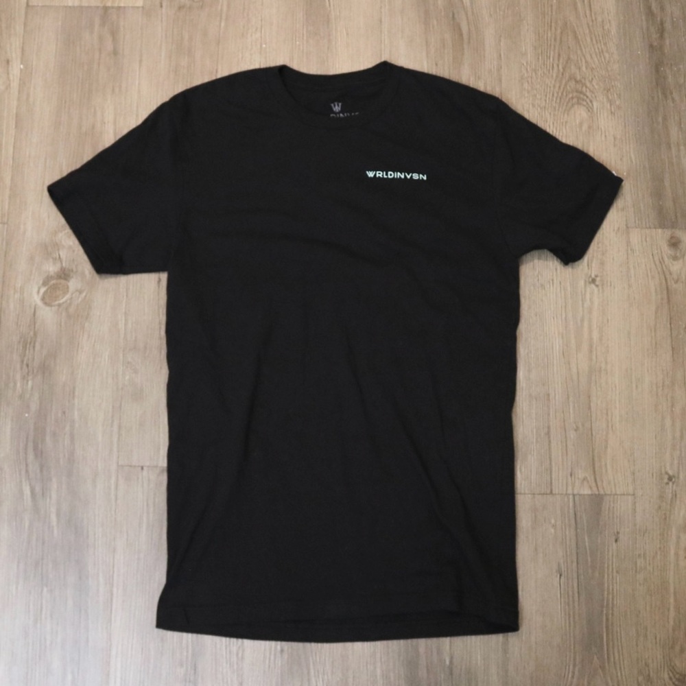 wrldinvsn trust in your vsn tee